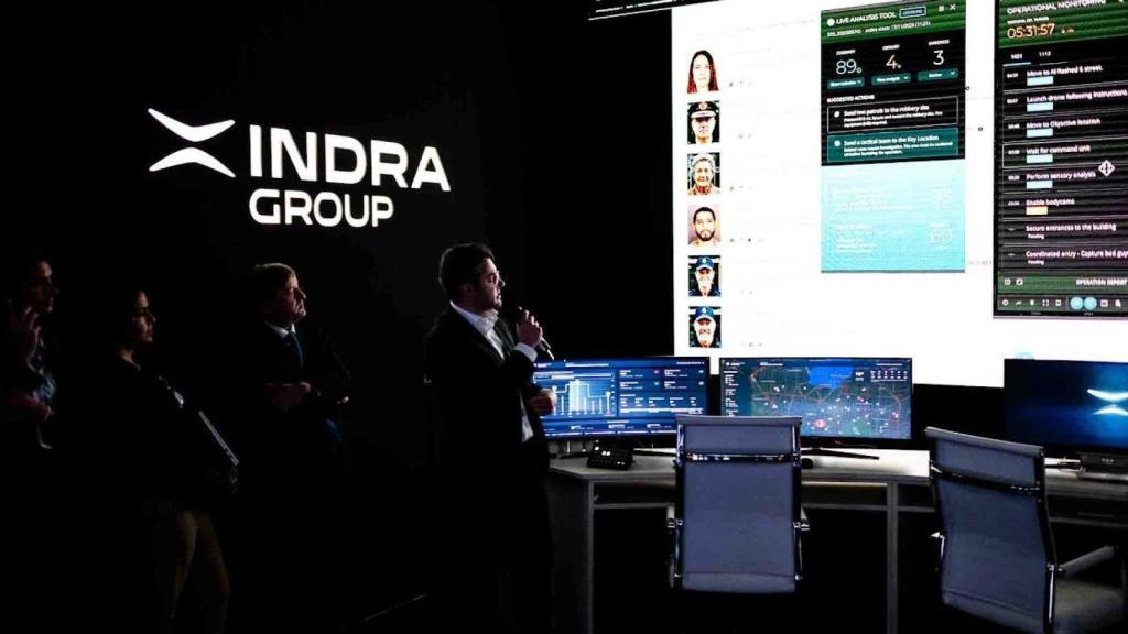 Directius d'Indra, presentant IndraMind al Mobile World Congress