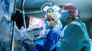 El equipo en quirófano durante una intervención