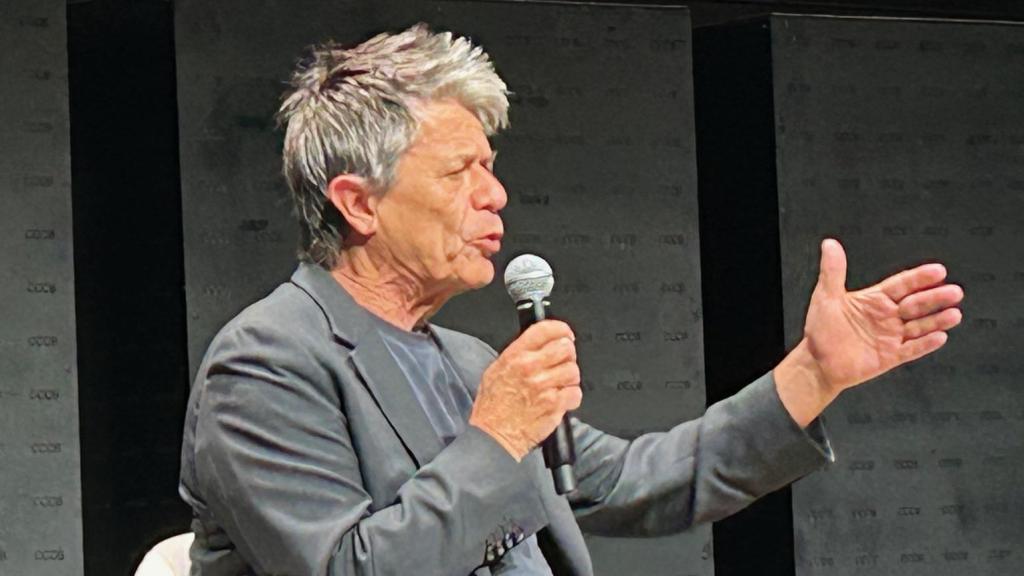 Emmanuel Carrère: “Hicimos 'Koljós' con mi madre hasta el último momento antes de su muerte”