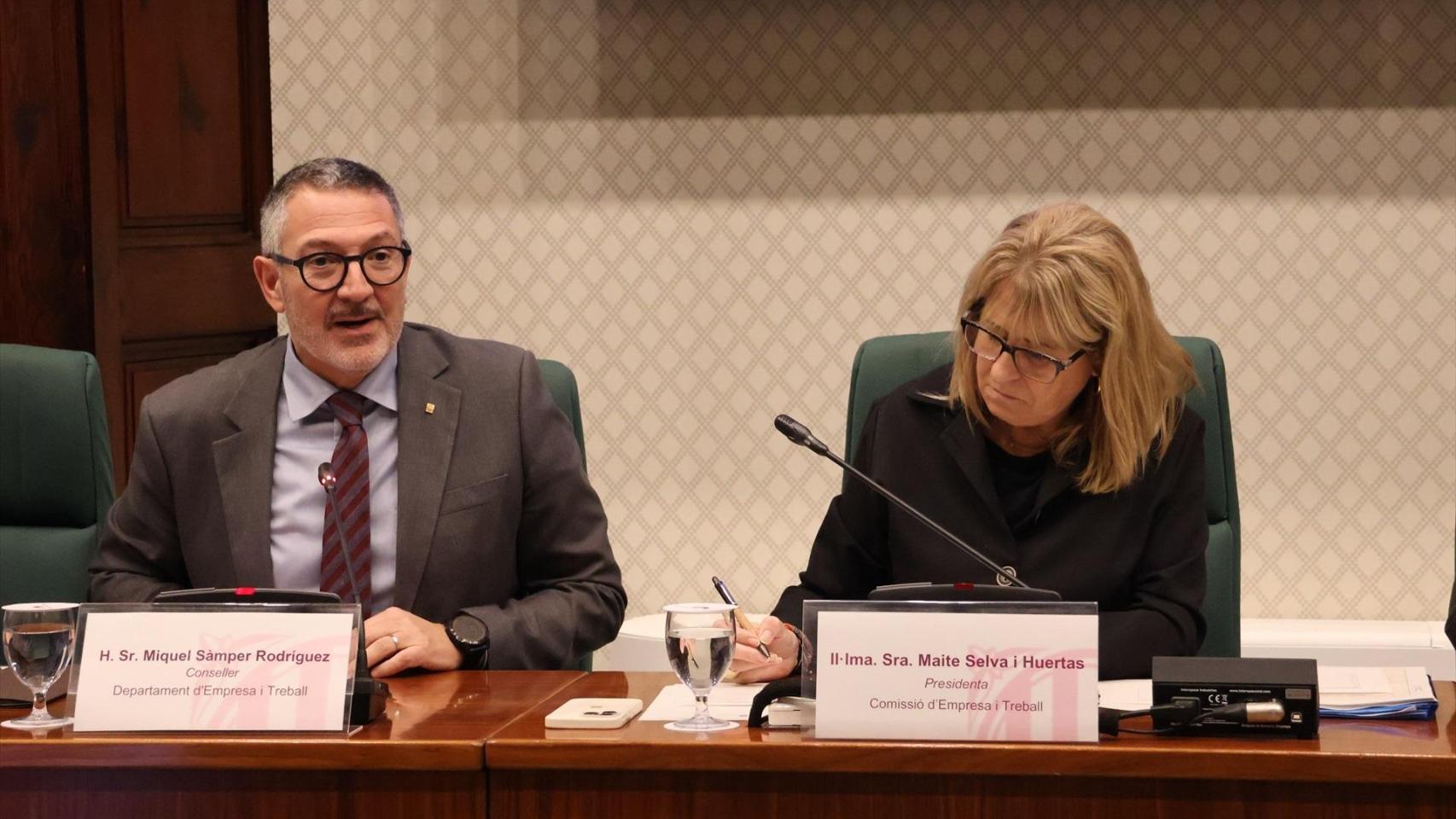 El conseller de Empresa y Trabajo de la Generalitat, Miquel Sàmper, explica los Presupuestos de 2026 en su 'conselleria' en la comisión de Empresa y Trabajo del Parlament