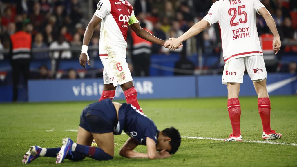 Dro Fernández se lamenta por una ocasión fallada en el PSG-Mónaco