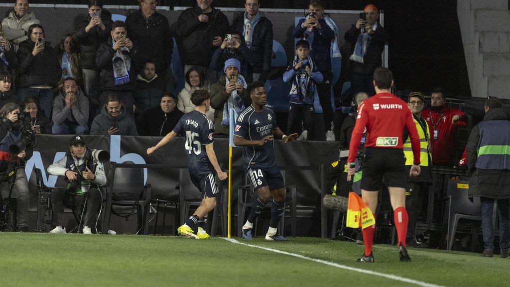Aurelién Tchouaméni celebra el seu gol al Celta-Reial Madrid
