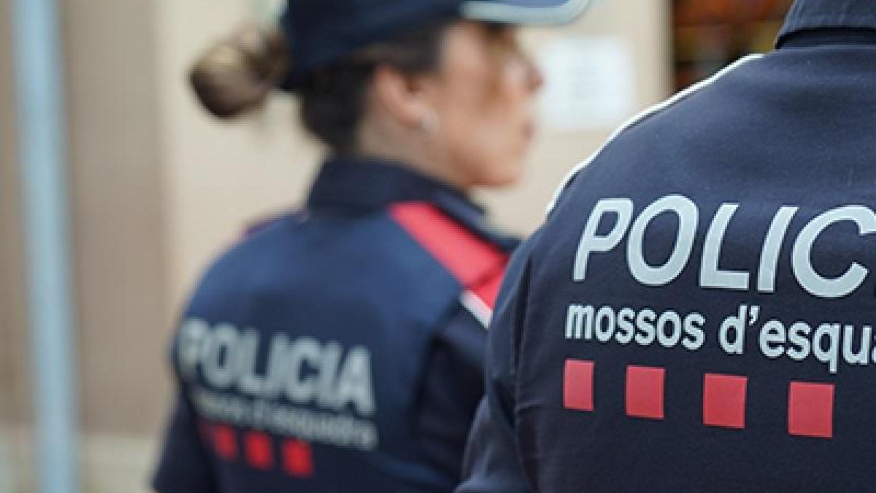 Una agente de los Mossos d'Esquadra