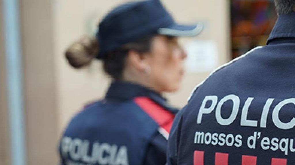 Una agent dels Mossos d'Esquadra en una imatge d'arxiu