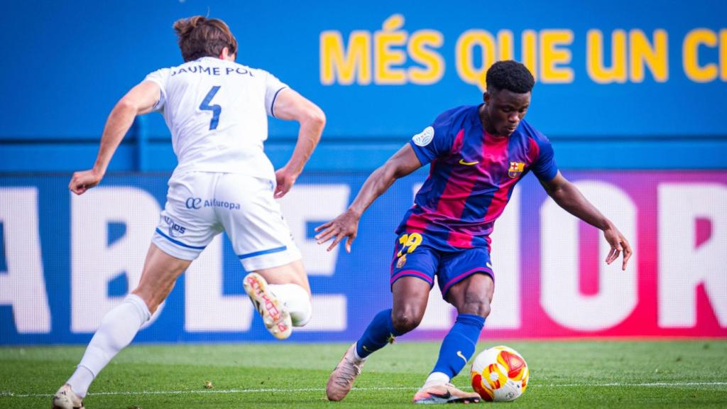 Abdul Aziz Issah encararà un jugador en el Barça B-Atlético Baleares