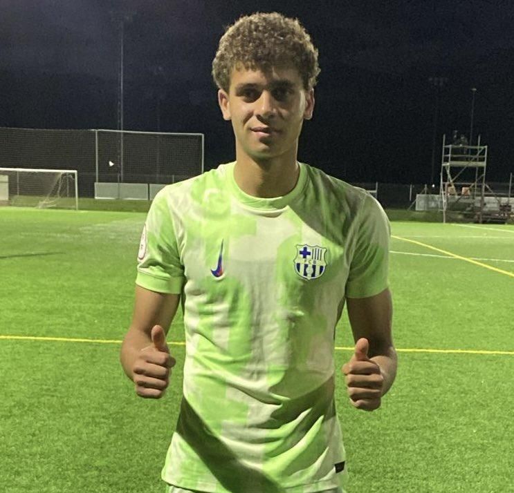 Hamza Abdelkarim, en el partit del seu debut amb el Juvenil A del Barça