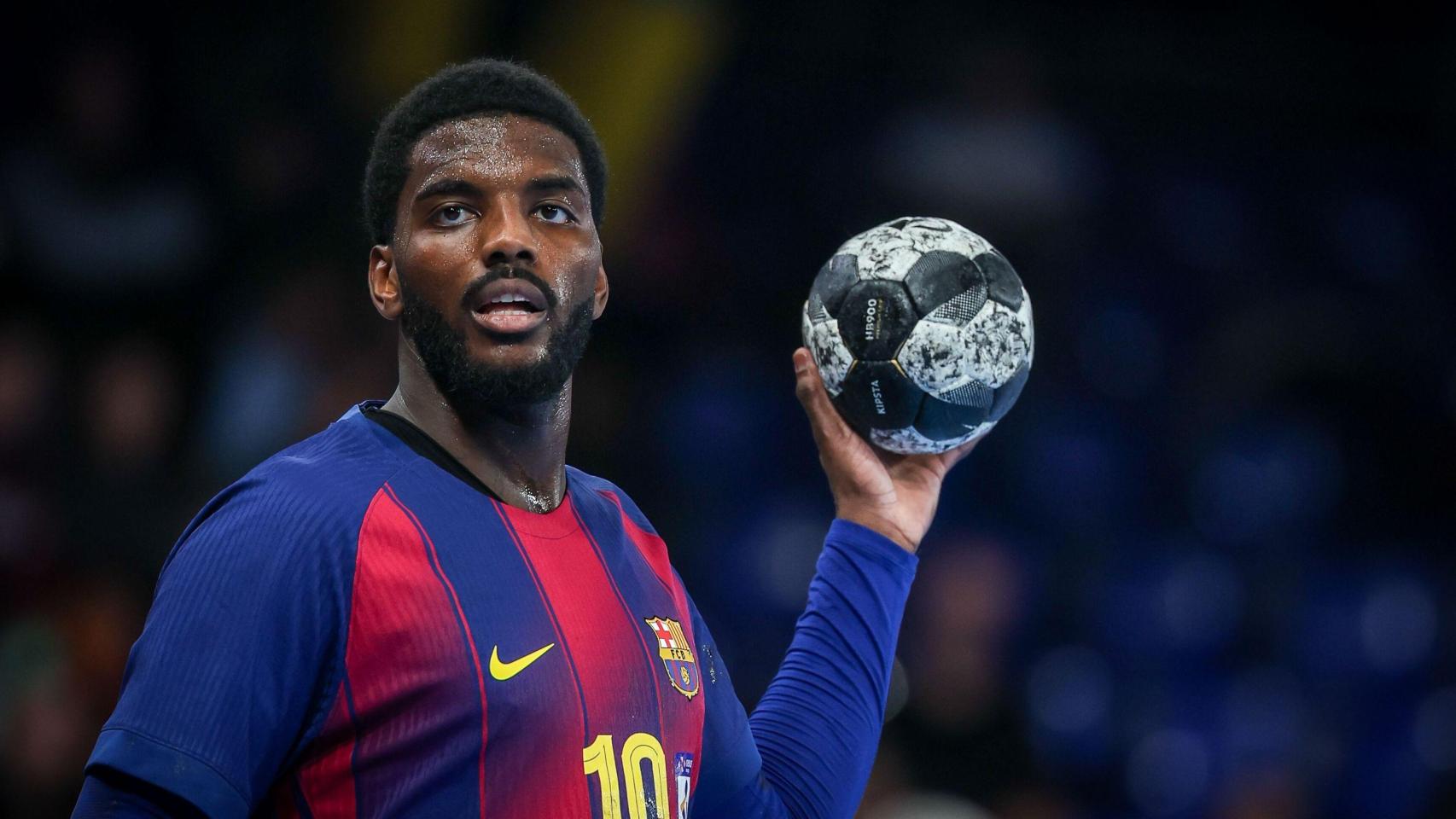 Dika Mem, en el partido del Barça de balonmano contra el Fraikin Granollers