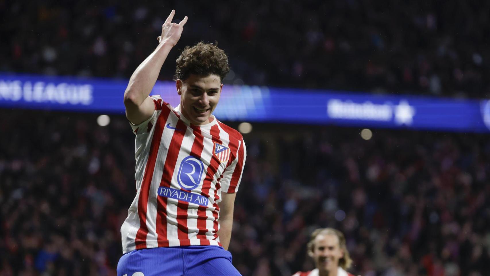 Julián Álvarez celebra un gol ante el Tottenham