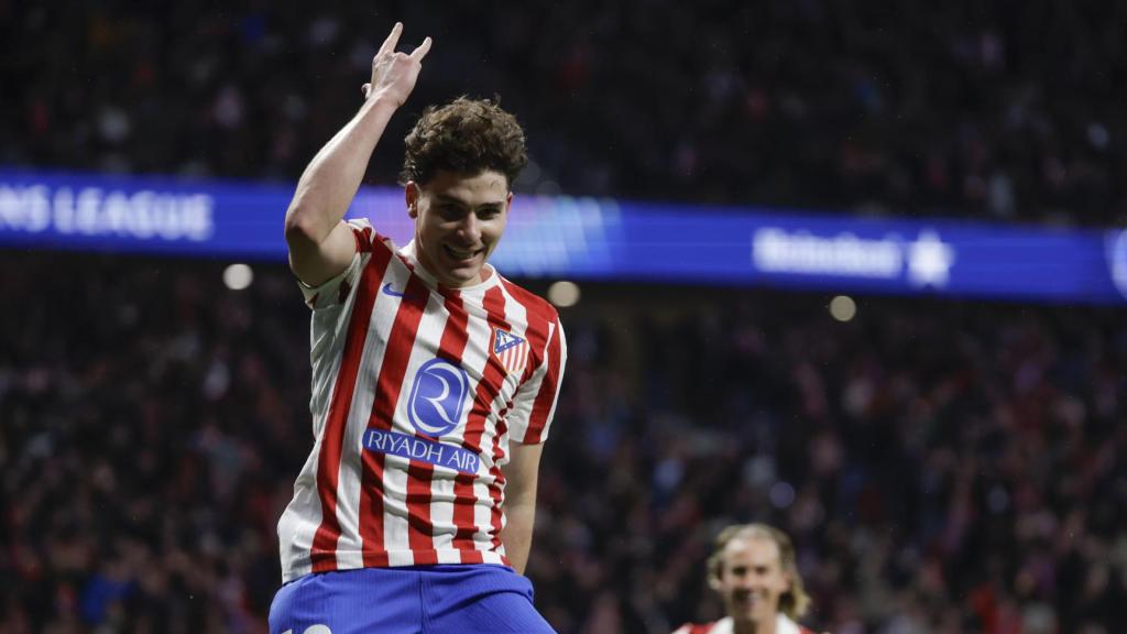 Julián Álvarez celebra un gol ante el Tottenham