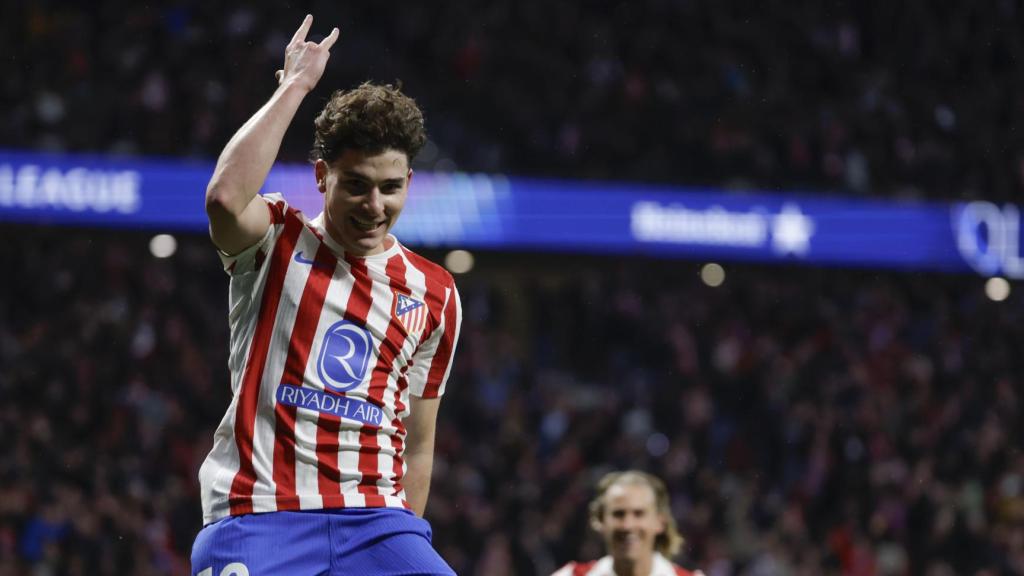 Julián Álvarez celebra un gol ante el Tottenham