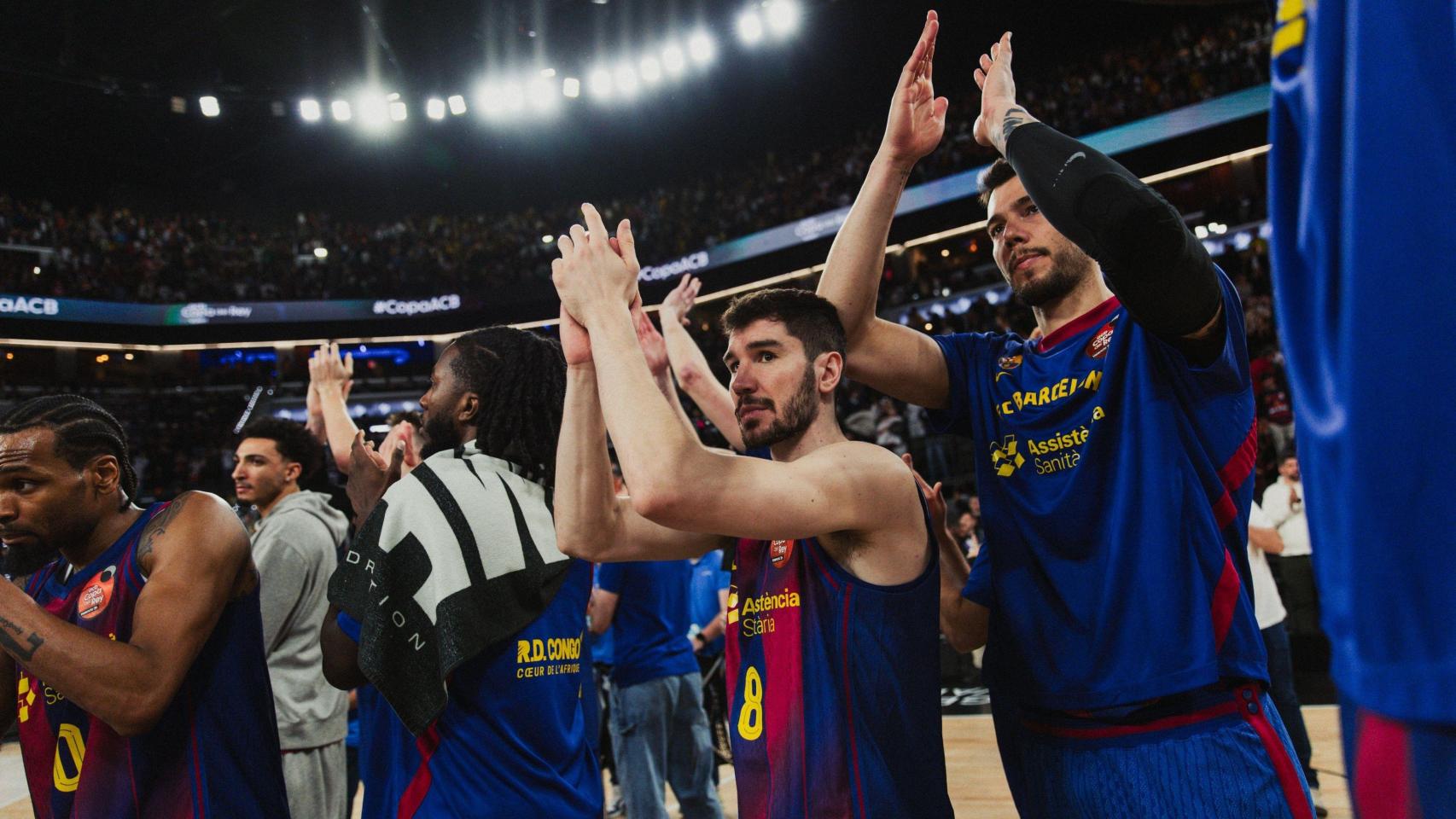 Los jugadores del Barça de basket agradecen el apoyo en la Copa del Rey