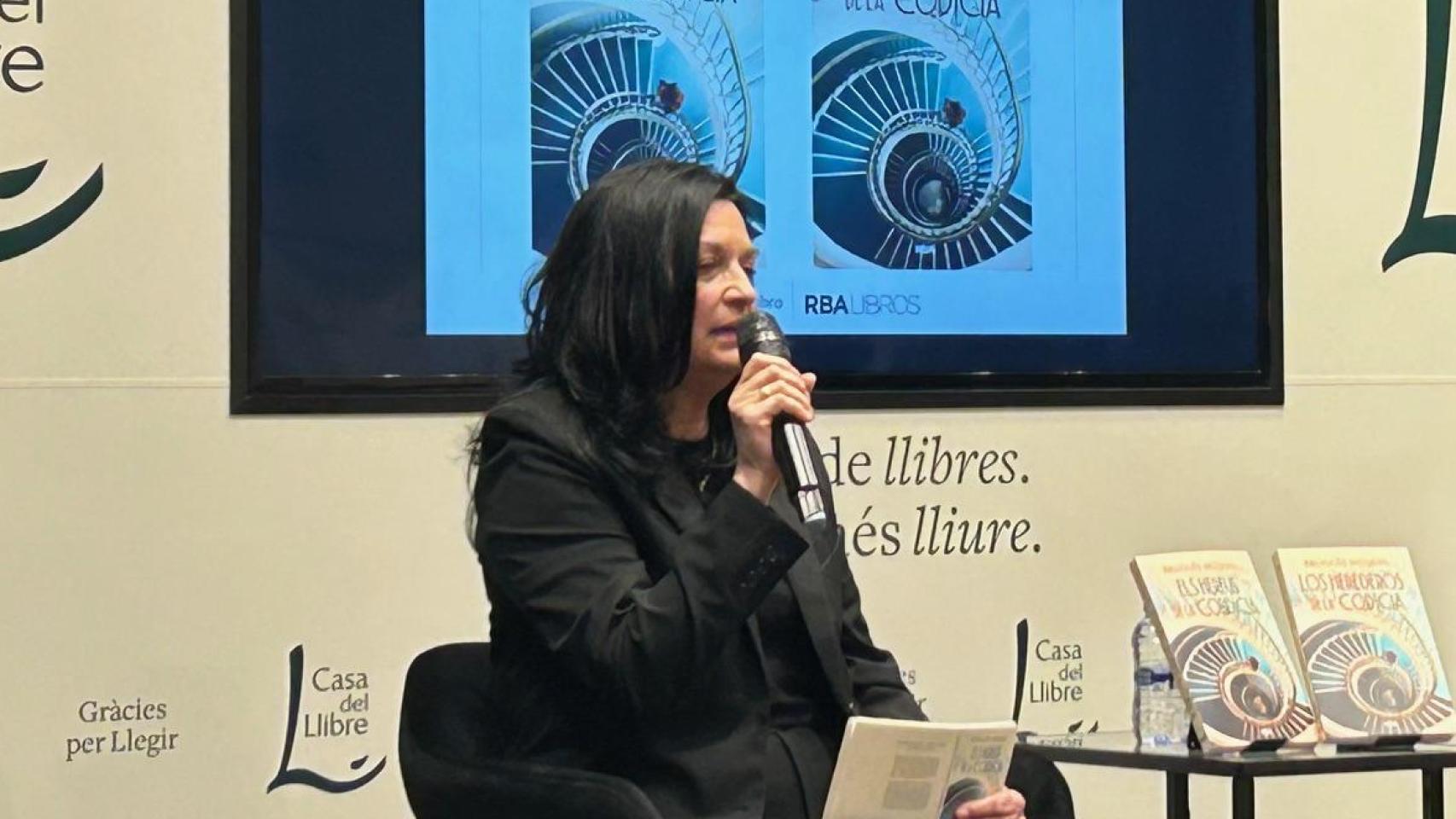 Brugués Mitjans, en la presentación de su novela Los herederos de la codicia, en la librería Casa del Libro.
