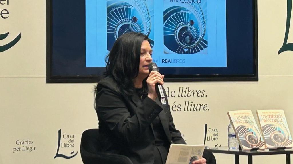 Brugués Mitjans, en la presentación de su novela Los herederos de la codicia, en la librería Casa del Libro.