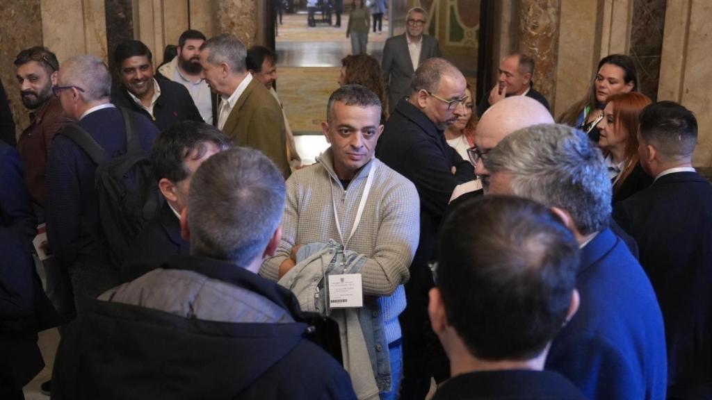 El portaveu d'Élite Taxi, Tito Álvarez, al Parlament després de votar-se que segueixi la tramitació de la llei del taxi després de caure l'esmena a la totalitat de Vox