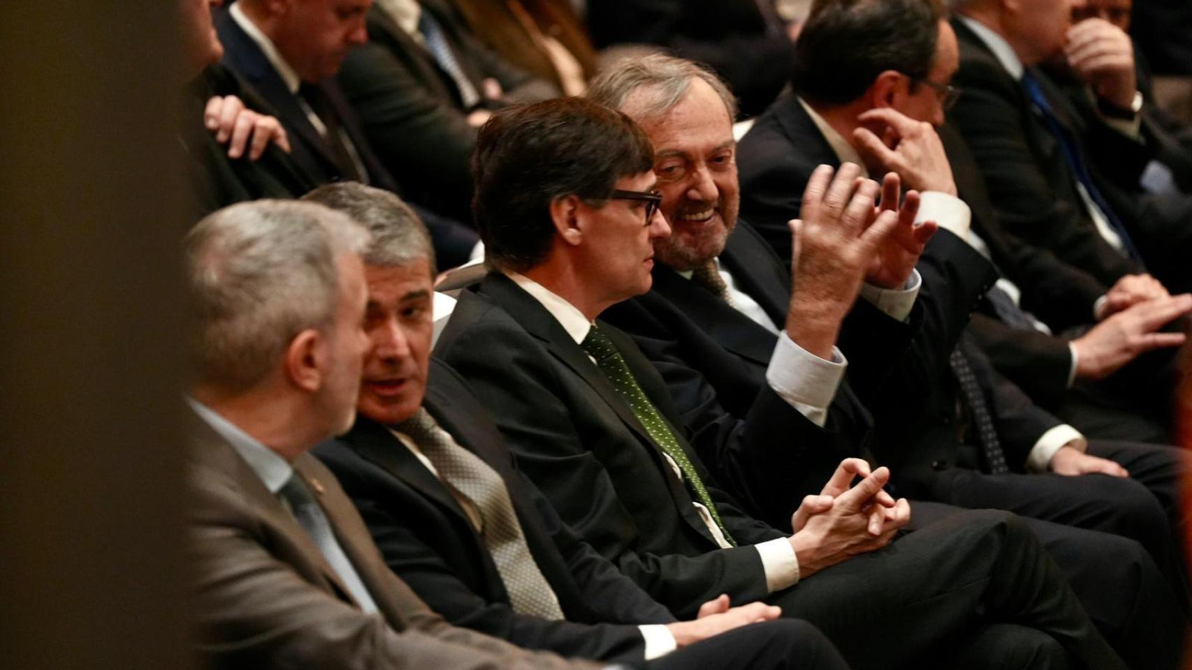 El presidente de la Generalitat, Salvador Illa, junto al del RACC, Josep Mateu