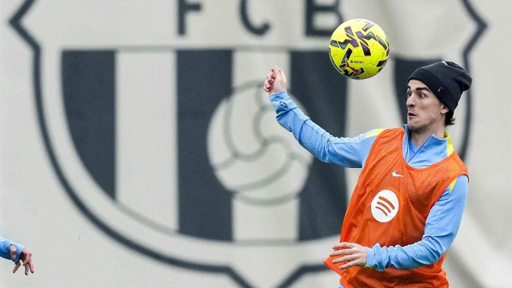 Gavi s'entrena just abans de rebre l'alta mèdica