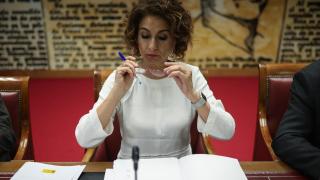 La vicepresidenta primera y ministra de Hacienda, María Jesús Montero, comparece ante la Comisión de Hacienda, en el Senado,