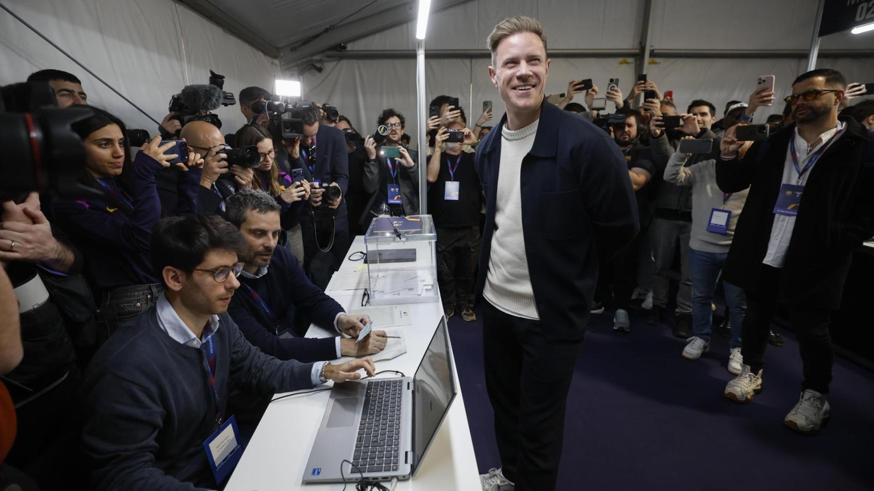 Marc-André ter Stegen intenta votar en las elecciones a la presidencia del Barça 2026