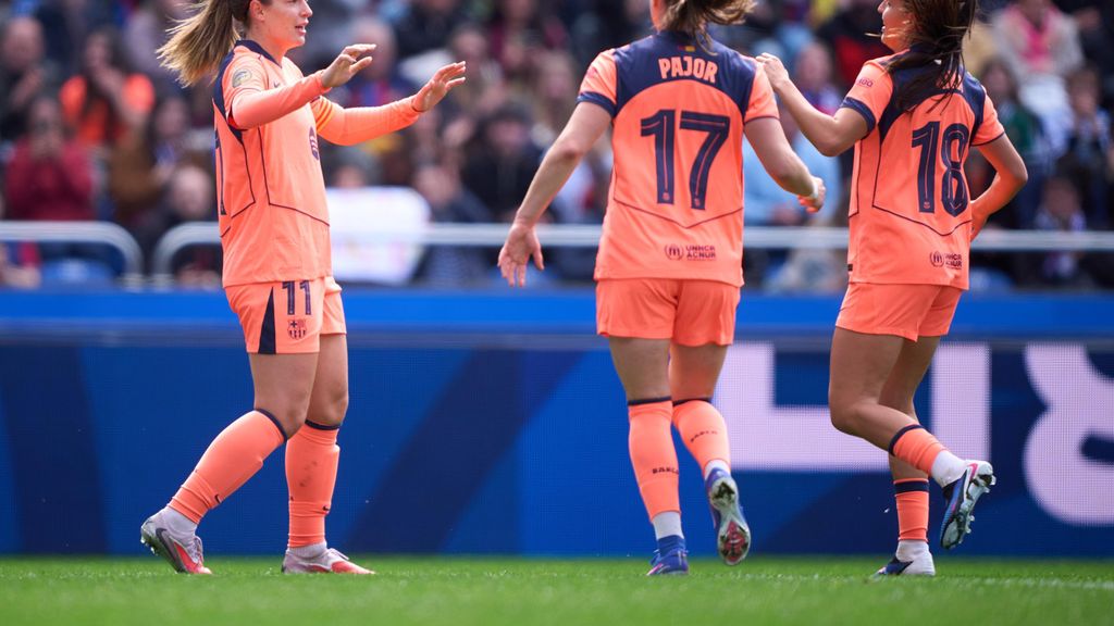 El Barça Femení celebra el gol d'Alexia contra el Dépor