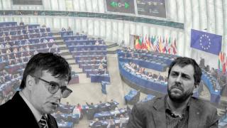 Fotomontaje de Carles Puigdemont, Toni Comín y el Parlamento Europeo de fondo