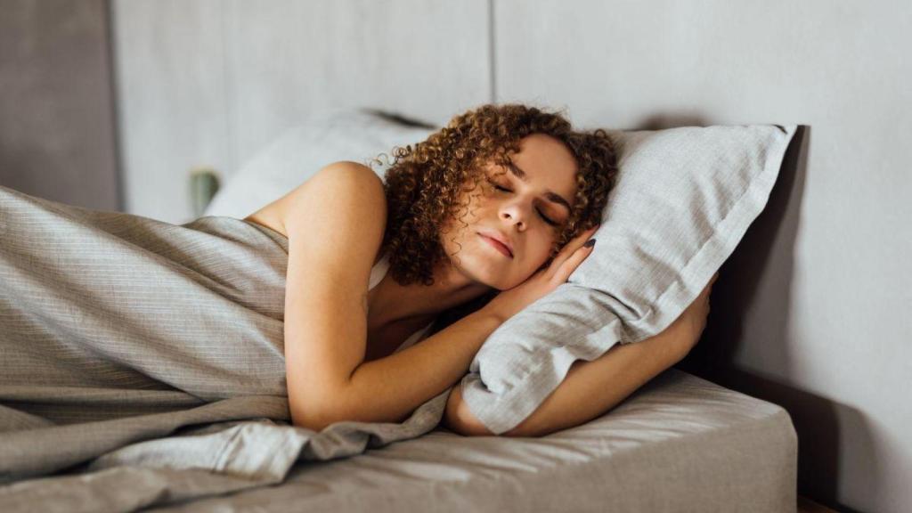 Una mujer descansando