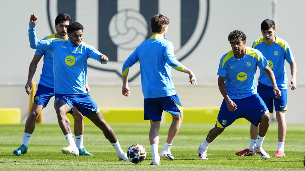 Ferran Torres, Marcus Rashford, Gavi, Lamine Yamal y Pedri, en el entrenamiento previo al Barça-Newcastle