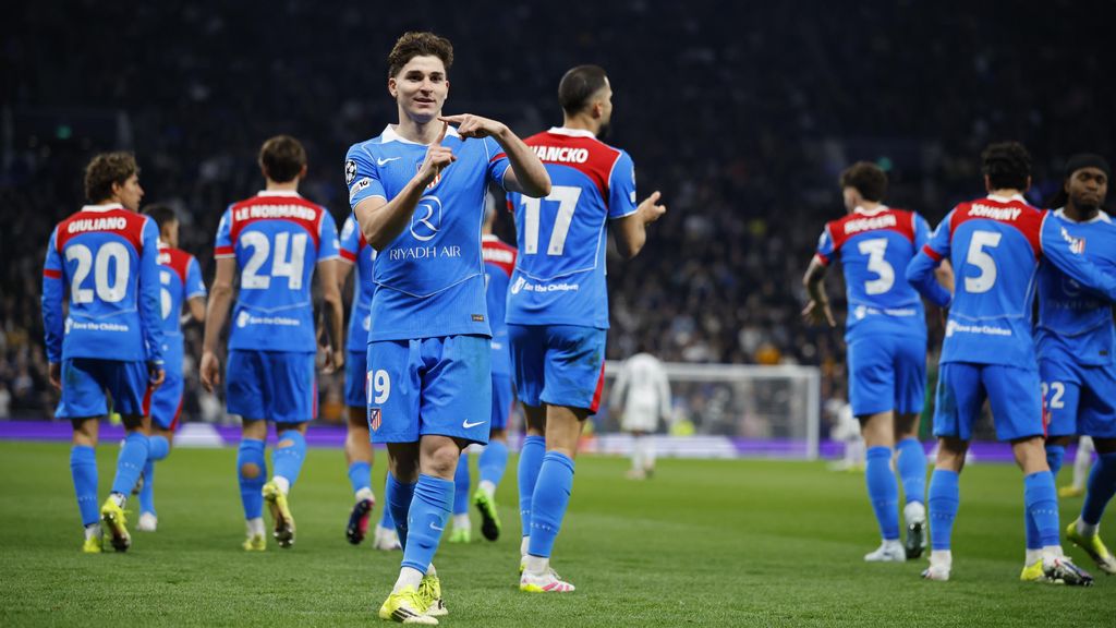 Julián Álvarez celebra el seu gol al Tottenham-Atlètic de Madrid (3-2) de la Champions League