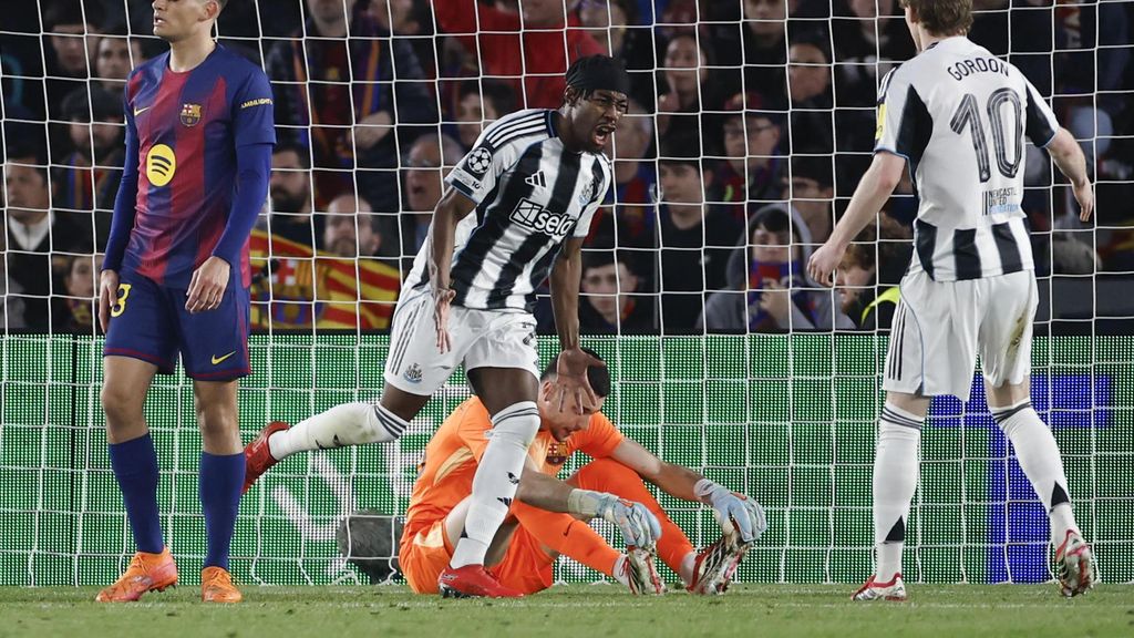 Elanga marca el seu segon gol al Barça.jpg