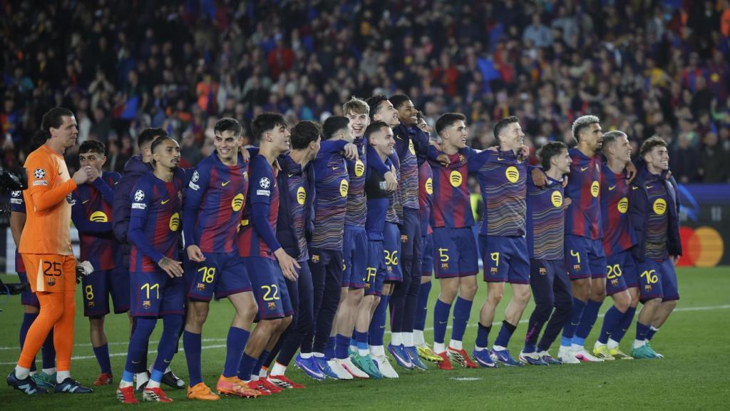 Los jugadores del Barça celebran la victoria sobre el Newcastle en los octavos de final de la Champions League