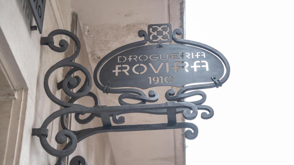 Exterior de la Drogueria Rovira