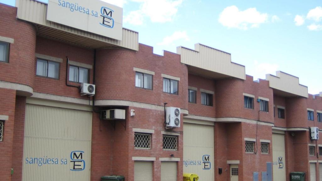 Vista de las instalaciones de Sangüesa SA en el polígono industrial Almeda, en Cornellà de Llobregat