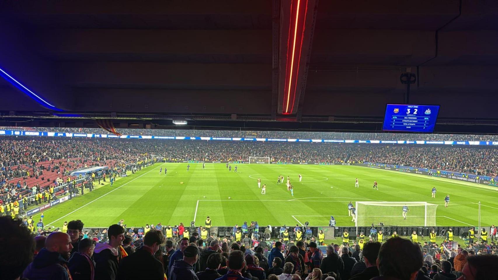 El Camp Nou desde la primera grada