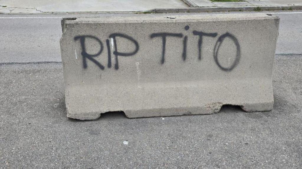 Grafitis contra Tito Álvarez a Barcelona