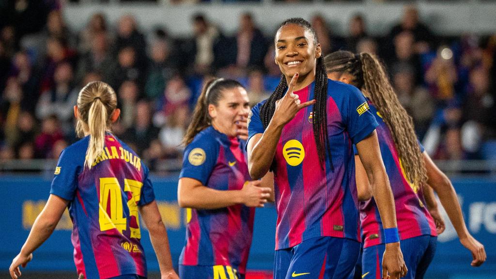 Salma Paralluelo celebra el seu gol al Barça Femení-Athletic Club de la Lliga F