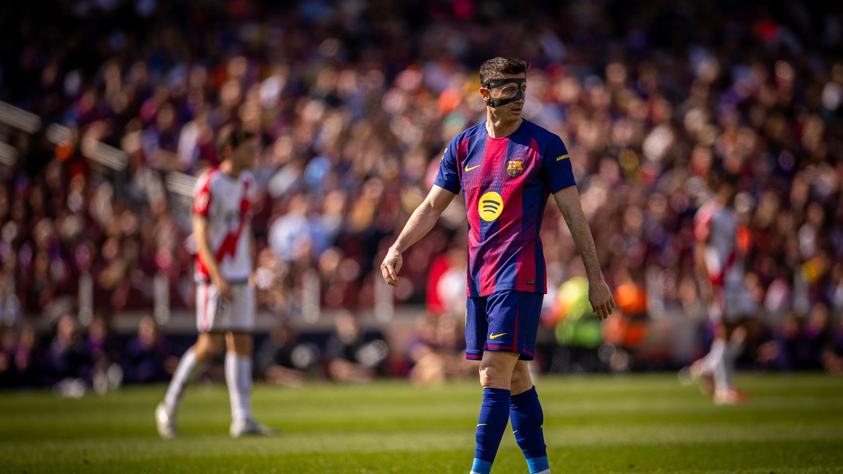 Robert Lewandowski durante el Barça-Rayo