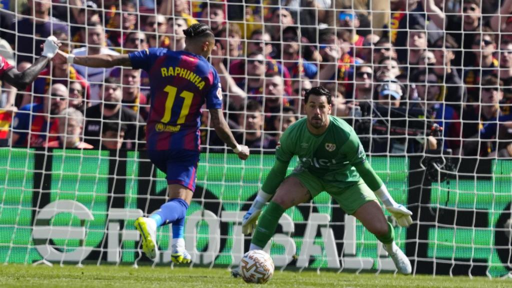 El fallo de Raphinha ante Batalla en el Barça-Rayo Vallecano