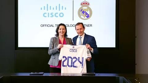 El Reial Madrid anuncia el patrocini amb Cisco.webp