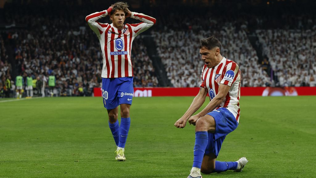 Nahuel Molina celebra el seu gol en el Reial Madrid-Atlètic de Madrid de la Lliga