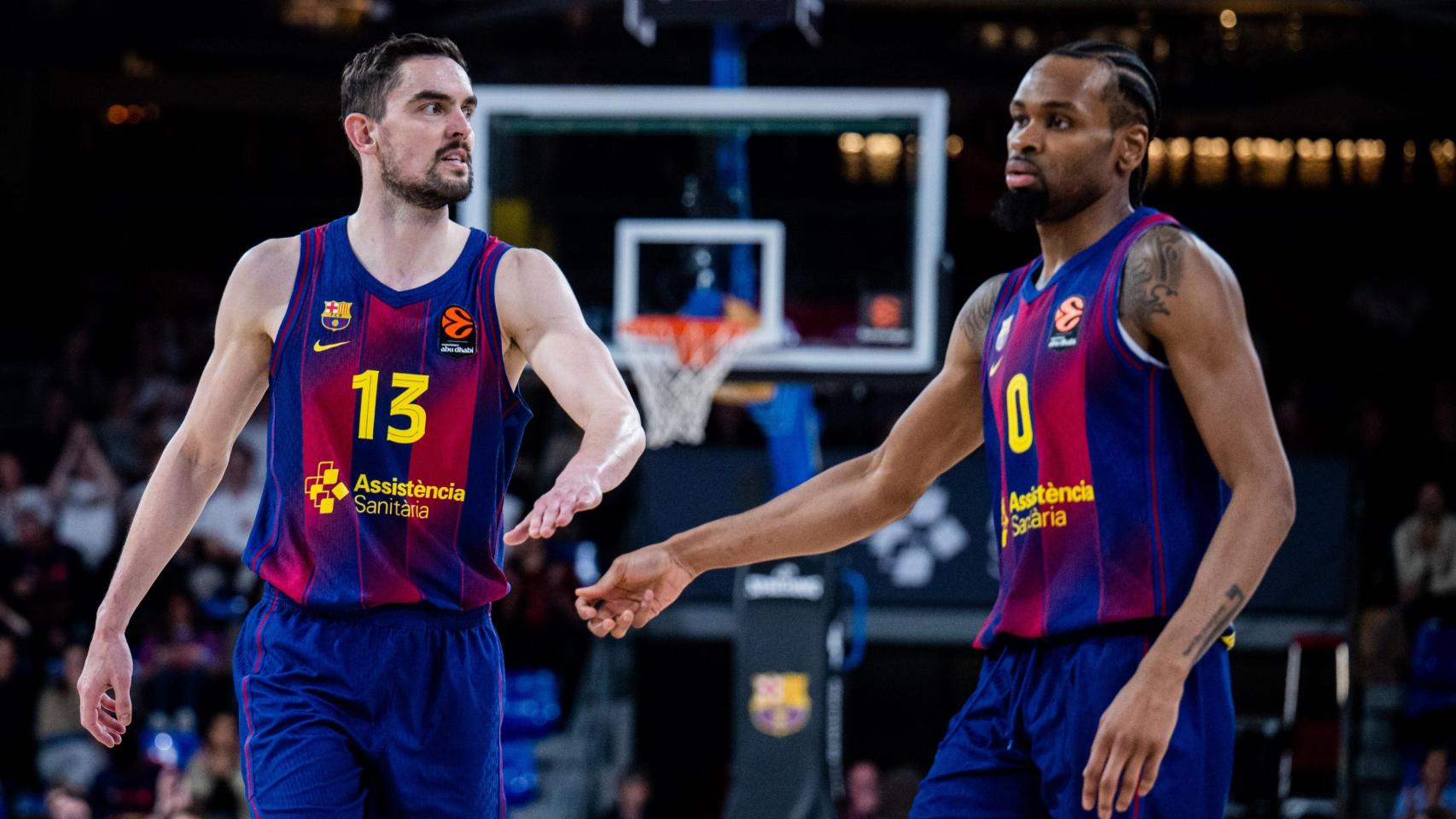 Tomas Satoransky y Kevin Punter durante el Barça de basket-Anadolu Efes