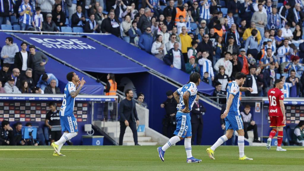 Els jugadors del RCD Espanyol celebren un gol anul·lat posteriorment en el partit contra el Getafe