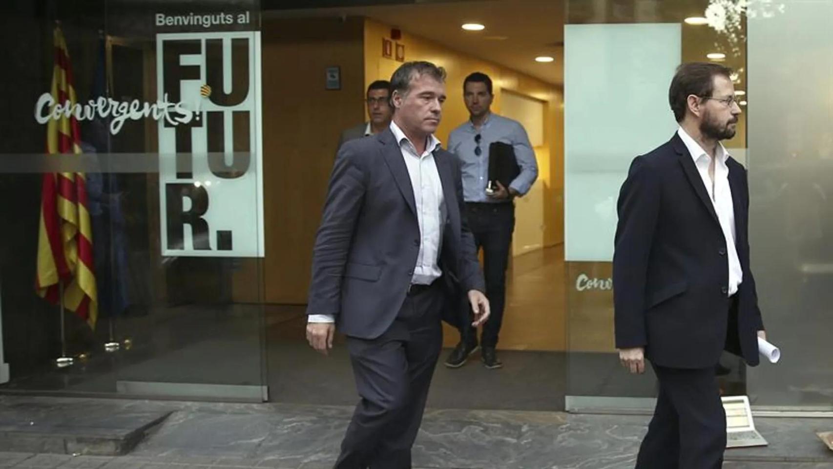 José Grinda, fiscal anticorrupción, saliendo de un registro de la sede de CiU