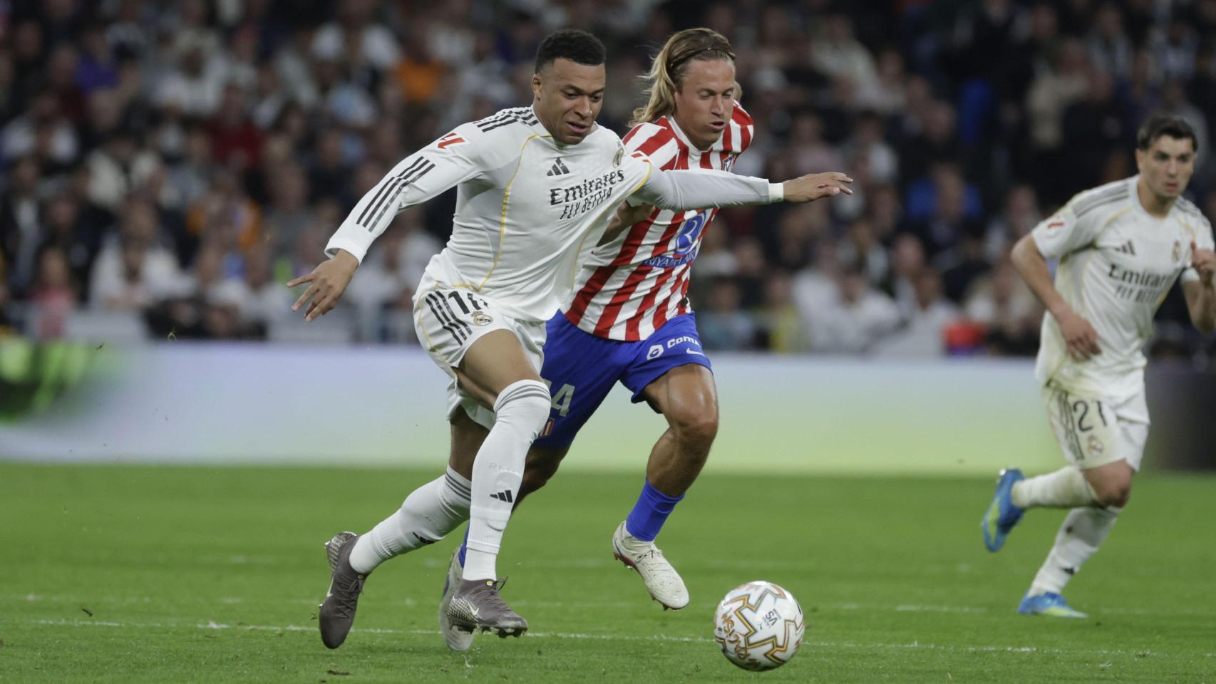 Kylian Mbappé, durante el derbi Real Madrid-Atlético
