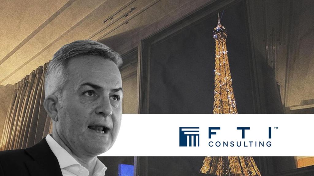 Un montaje de Víctor Font con una imagen de París de fondo y el logo de la empresa estadounidense FTI Consulting