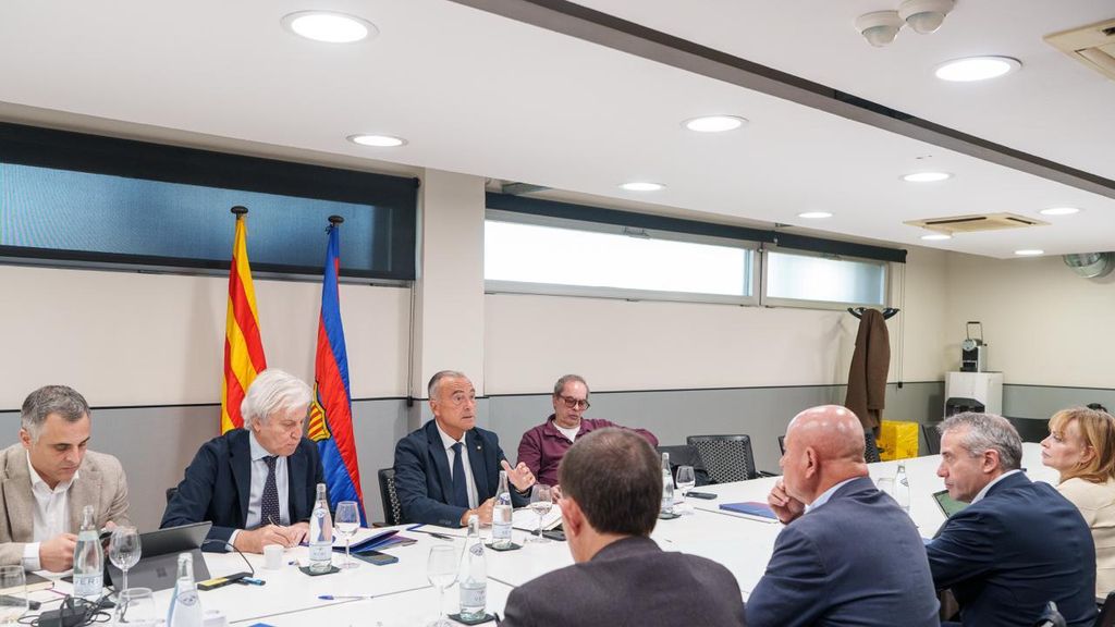 La cúpula del Barça se reúne en junta directiva, con Rafa Yuste a la cabeza