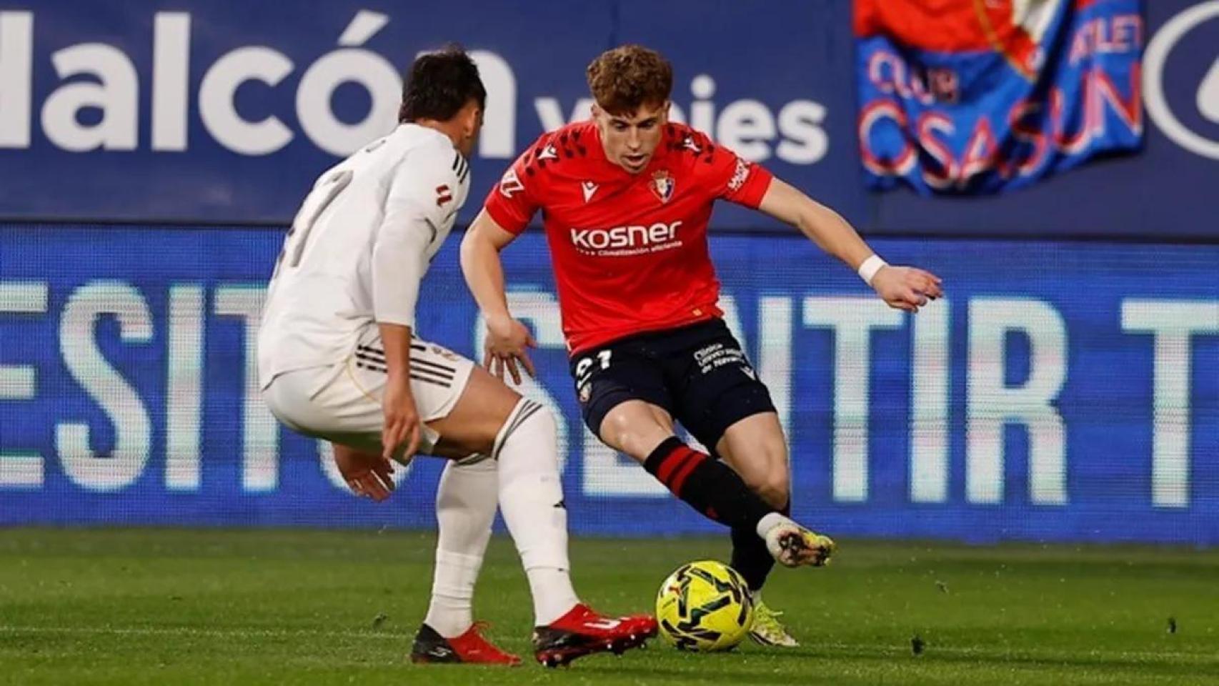 Víctor Múñoz, extremo que gusta al Barça, en un partido contra el Real Madrid