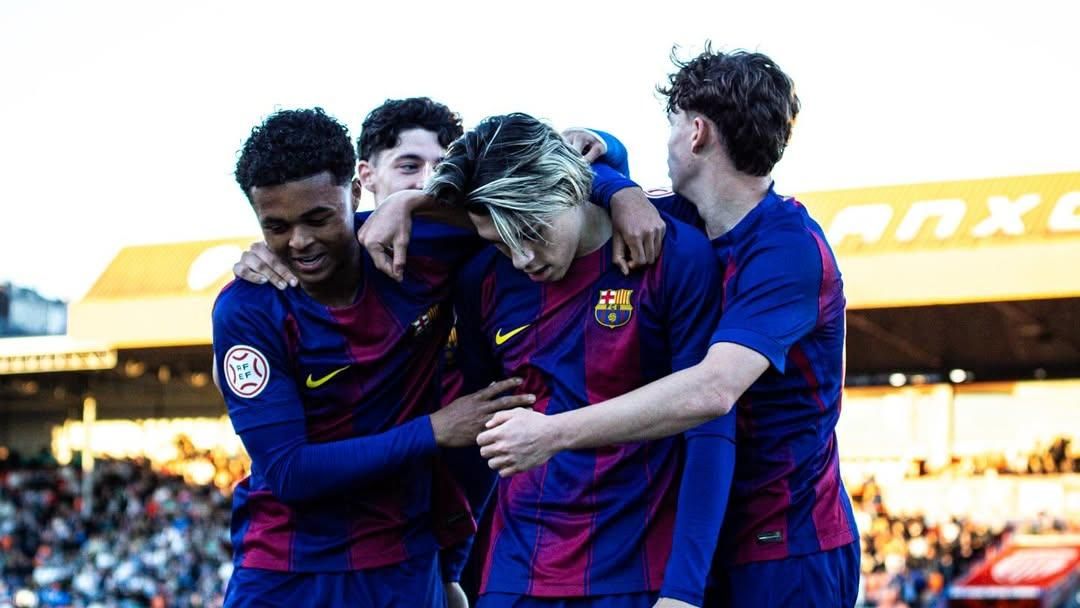 El juvenil A celebra el primer gol de Álex González