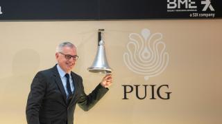 El presidente y consejero delegado de Puig, Marc Puig, durante el toque de campana de la empresa Puig en su salida a Bolsa