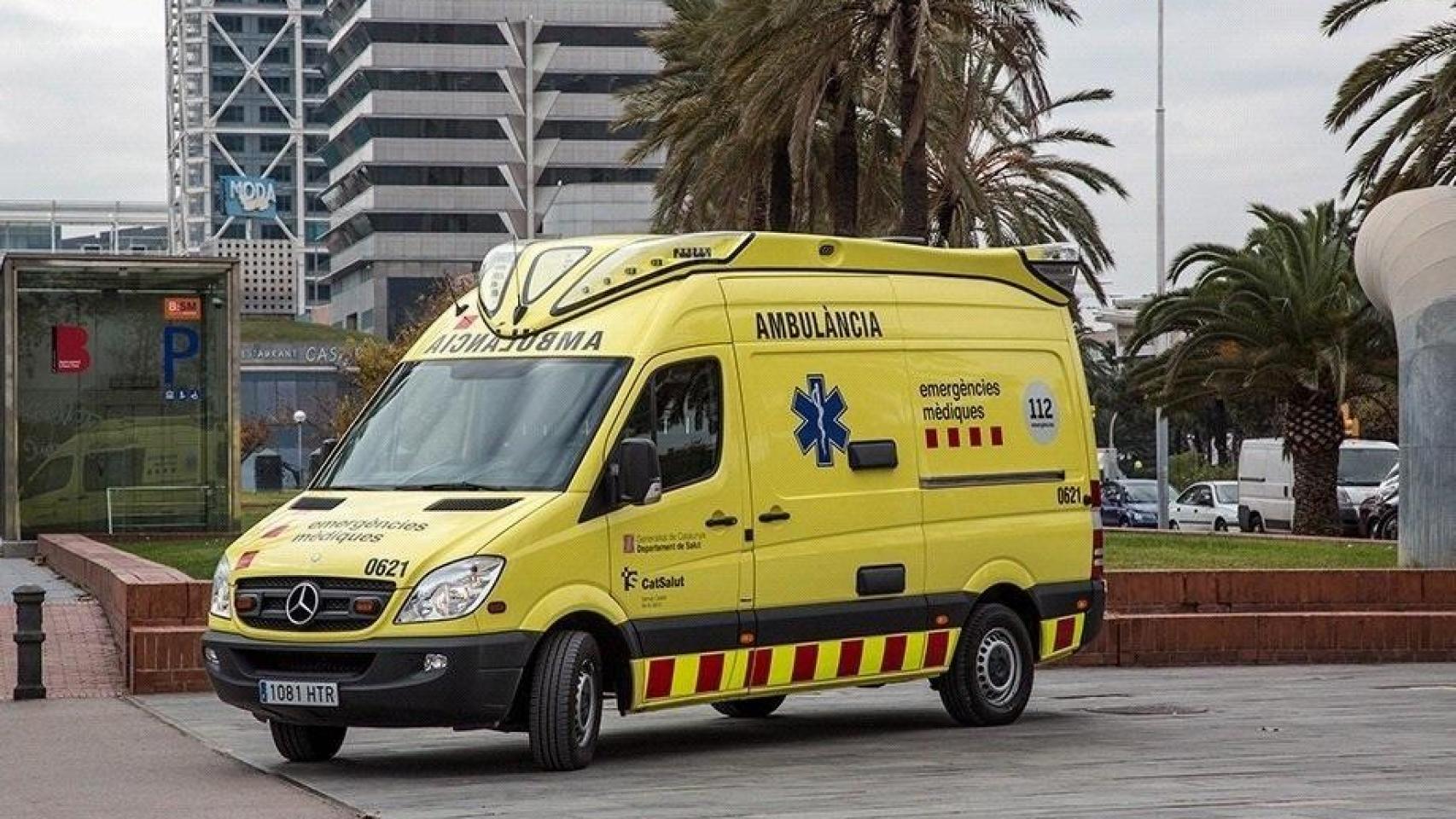 Un vehículo del Sistema de Emergencias Médicas (SEM) / EP