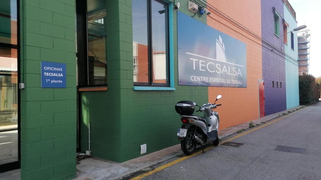 Entrada a Tecsal, a Cornellà de Llobregat