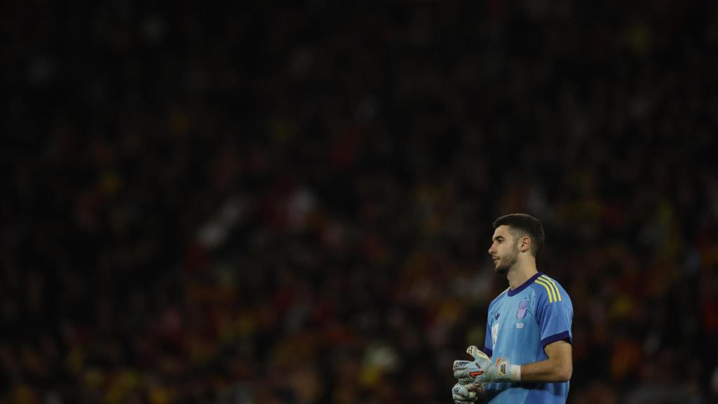 Joan García debuta amb la selecció espanyola a l'RCDE Stadium